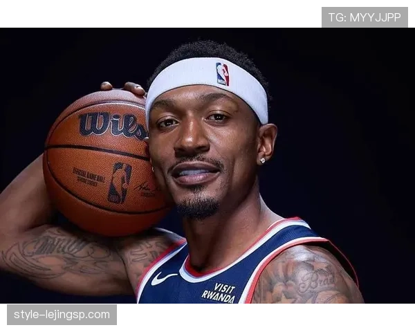 布拉德利·比尔挡拆助攻提升效率，显著拉开与队友得分差距