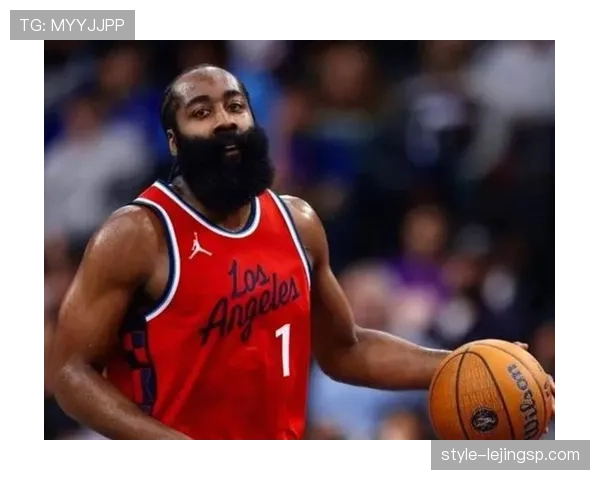 哈登利用突破创造投篮空间效率超威少拉开球队进攻差距