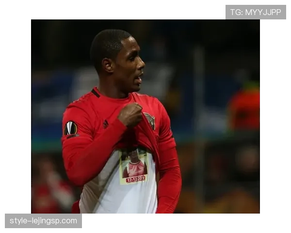 巴郎·戴维斯突破能力提升显著，关键时刻拉开球队进攻空间